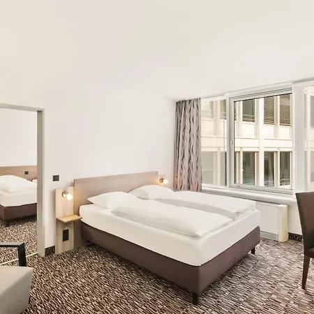 Western 드레스덴