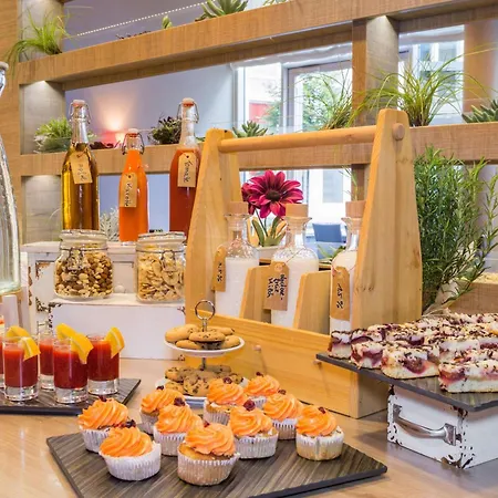 Western 드레스덴