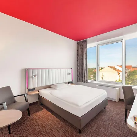 Szálloda Western 3*